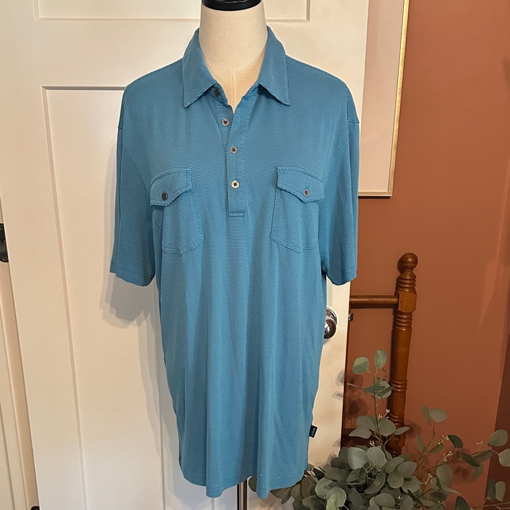 Kuhl Men's polo sky blue collar button front chest pockets short sleeve L shirt